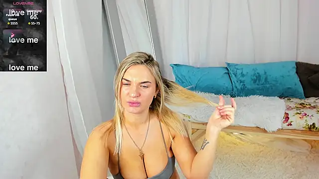 Snapshot of Marie_Ellie chatting on November 27, 2025, 12:55 am Marie Ellie online show from November 27, 2025, 12:55 am