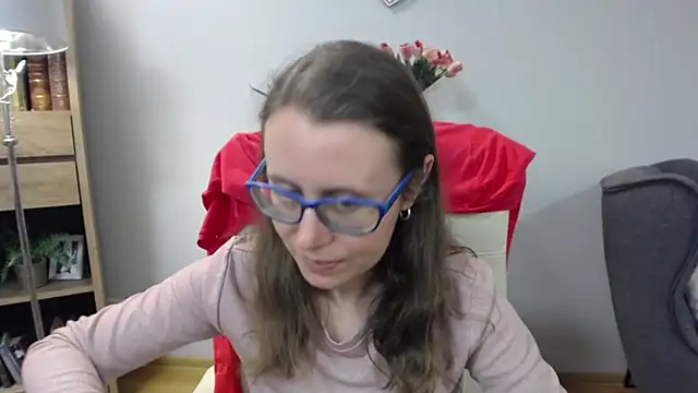 Snapshot of sweetxLizzy chatting on May 11, 2026, 4:47 am sweetxLizzy online show from May 11, 2026, 4:47 am