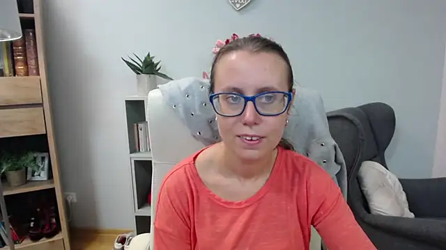 Snapshot of sweetxLizzy chatting on July 8, 2026, 4:24 am sweetxLizzy online show from July 8, 2026, 4:24 am