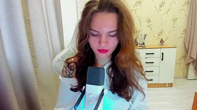 Snapshot of yourdreamm_ chatting on October 15, 2025, 8:22 am yourdreamm online show from October 15, 2025, 8:22 am