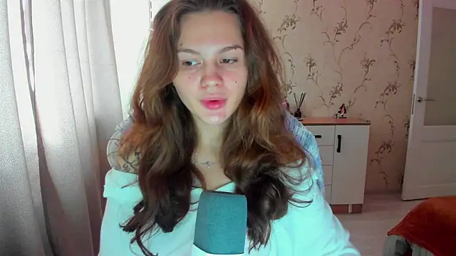 Snapshot of yourdreamm_ chatting on October 16, 2025, 7:05 am yourdreamm online show from October 16, 2025, 7:05 am