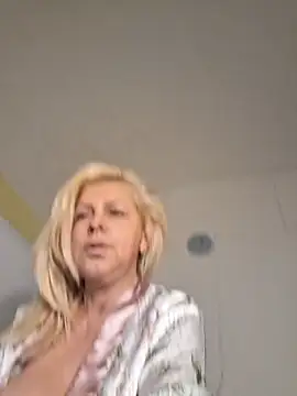 milfevapeccato online show from November 7, 2025, 1:43 am