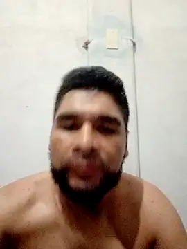 Snapshot of RandalHot chatting on July 7, 2026, 9:02 am RandalHot online show from July 7, 2026, 9:02 am