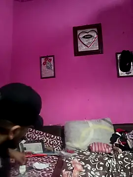 RandalHot online show from December 18, 2025, 4:39 am