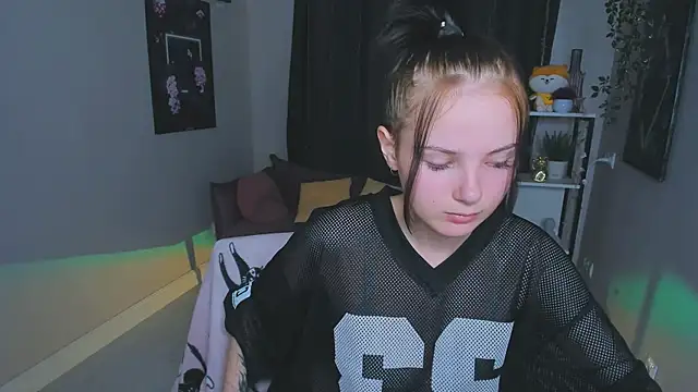 Leila xxBaby online show from September 9, 2025, 12:25 pm