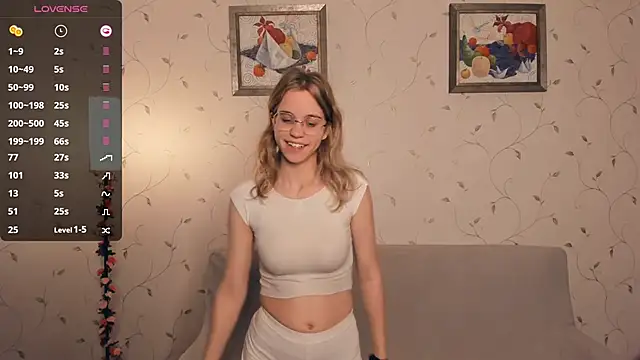 Snapshot of JoanBaggott chatting on November 30, 2025, 7:36 pm JoanBaggott online show from November 30, 2025, 7:36 pm