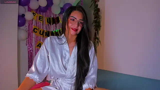 Snapshot of latingabby chatting on November 6, 2025, 9:41 pm latingabby online show from November 6, 2025, 9:41 pm