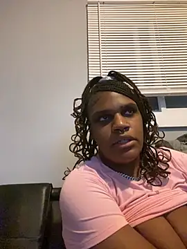 Snapshot of MosesWorld33 chatting on October 7, 2025, 12:22 am MosesWorld33 online show from October 7, 2025, 12:22 am