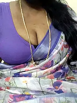 Snapshot of shobini chatting on February 6, 2026, 5:53 pm shobini online show from February 6, 2026, 5:53 pm