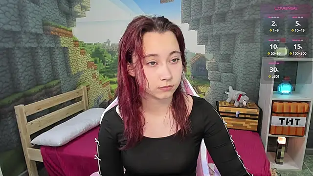 ClaraParks online show from September 26, 2025, 5:20 pm