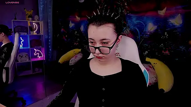 ClaraParks online show from March 14, 2026, 7:42 pm