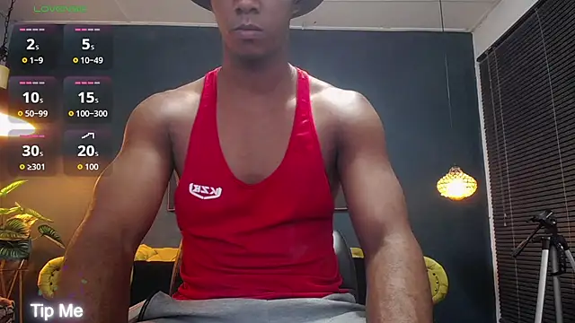 blackbignude online show from December 14, 2025, 1:56 am