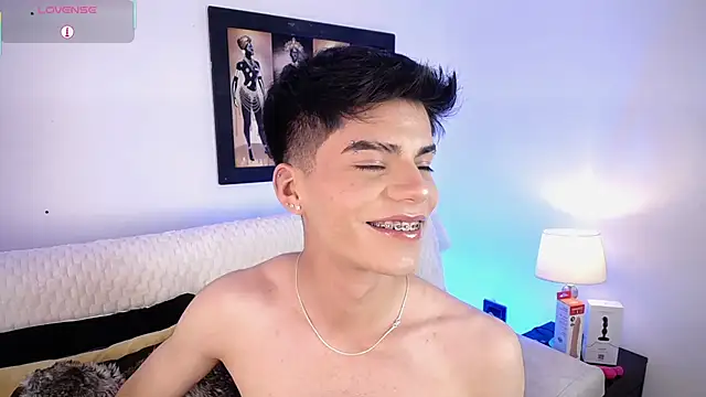 Snapshot of Dulcey_ chatting on September 14, 2025, 10:32 pm Dulcey online show from September 14, 2025, 10:32 pm