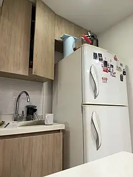  Zahara  online show from April 8, 2026, 12:01 am