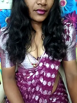 Snapshot of Dharshini_7 chatting on October 23, 2025, 5:55 pm Dharshini 7 online show from October 23, 2025, 5:55 pm