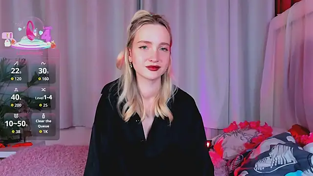 Snapshot of EllaBloom chatting on February 16, 2026, 1:43 pm EllaBloom online show from February 16, 2026, 1:43 pm