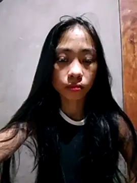 SweetMissPinay18 online show from June 18, 2026, 4:45 pm