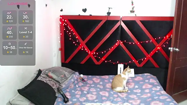 Snapshot of hecate_dark chatting on October 14, 2025, 1:50 am hecate dark online show from October 14, 2025, 1:50 am