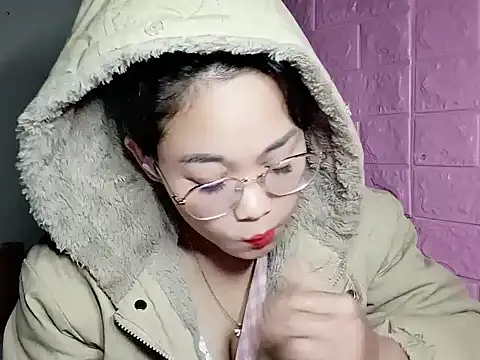 Snapshot of Maimai00 chatting on November 21, 2025, 5:56 pm Maimai00 online show from November 21, 2025, 5:56 pm