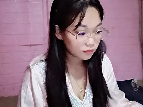 Snapshot of Maimai00 chatting on November 5, 2025, 12:14 am Maimai00 online show from November 5, 2025, 12:14 am