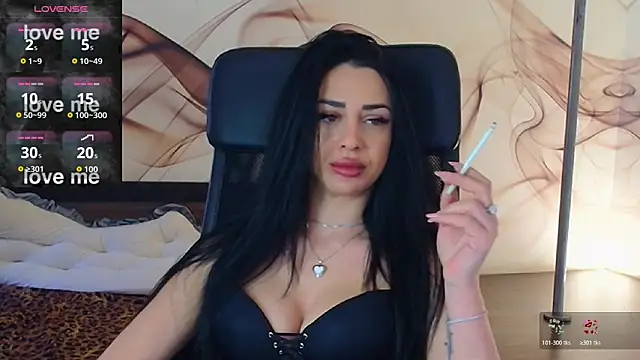 NaomiScarlet online show from January 14, 2026, 9:24 am