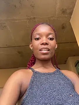 Snapshot of prettydollyy chatting on June 2, 2026, 10:04 am prettydollyy online show from June 2, 2026, 10:04 am