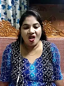 Snapshot of Sofia-0 chatting on September 10, 2025, 6:18 pm Sofia-0 online show from September 10, 2025, 6:18 pm