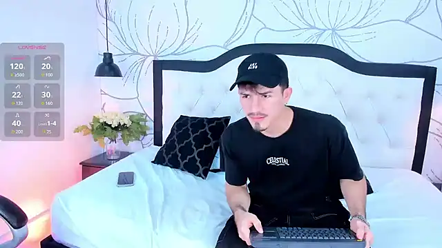 Jim twink online show from February 11, 2026, 8:09 pm