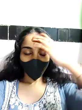 Snapshot of Zoya_G chatting on February 19, 2026, 10:23 am Zoya G online show from February 19, 2026, 10:23 am