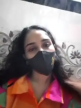 Snapshot of Zoya_G chatting on September 16, 2025, 10:38 am Zoya G online show from September 16, 2025, 10:38 am