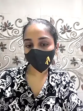 Snapshot of Zoya_G chatting on September 14, 2025, 11:32 am Zoya G online show from September 14, 2025, 11:32 am