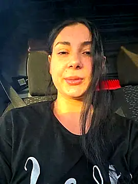 Snapshot of SaraViss20 chatting on December 18, 2025, 6:51 am SaraViss20 online show from December 18, 2025, 6:51 am