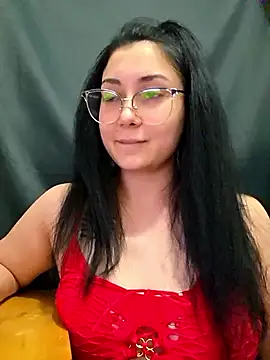 Snapshot of SaraViss20 chatting on January 8, 2026, 7:20 pm SaraViss20 online show from January 8, 2026, 7:20 pm