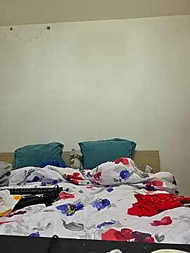 Snapshot of SaraViss20 chatting on January 5, 2026, 5:27 pm SaraViss20 online show from January 5, 2026, 5:27 pm