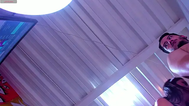 Snapshot of RoxyandAron2 chatting on February 14, 2026, 6:08 pm RoxyandAron2 online show from February 14, 2026, 6:08 pm