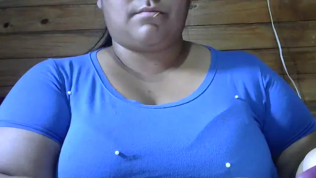Snapshot of MARRENTINHA34 chatting on May 6, 2026, 4:55 pm MARRENTINHA34 online show from May 6, 2026, 4:55 pm