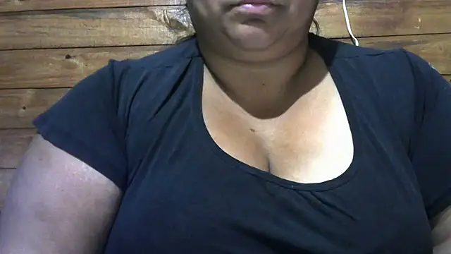 Snapshot of MARRENTINHA34 chatting on September 16, 2025, 3:13 pm MARRENTINHA34 online show from September 16, 2025, 3:13 pm