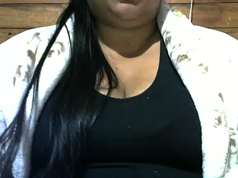 Snapshot of MARRENTINHA34 chatting on September 22, 2025, 8:37 pm MARRENTINHA34 online show from September 22, 2025, 8:37 pm