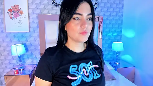 Sasha  sims   online show from October 31, 2025, 10:56 am