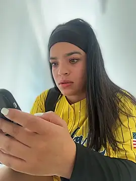 JuanitaMore01 online show from May 22, 2026, 8:18 pm