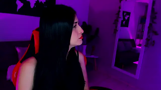 Snapshot of ZoeValencia1 chatting on February 24, 2026, 12:17 pm ZoeValencia1 online show from February 24, 2026, 12:17 pm