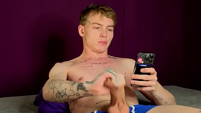 callmealexthx online show from November 2, 2025, 5:18 pm