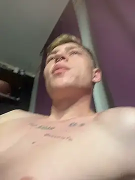 callmealexthx online show from September 27, 2025, 4:46 pm