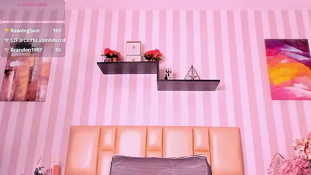 Snapshot of DarkHoneyy chatting on January 8, 2026, 12:22 pm DarkHoneyy online show from January 8, 2026, 12:22 pm