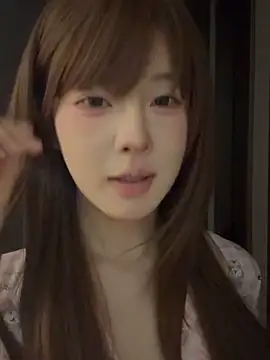 EnEn xiaobao online show from December 17, 2025, 1:05 pm