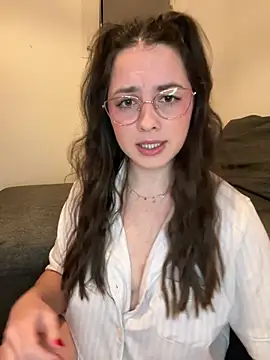 liloush   online show from March 15, 2026, 9:11 pm