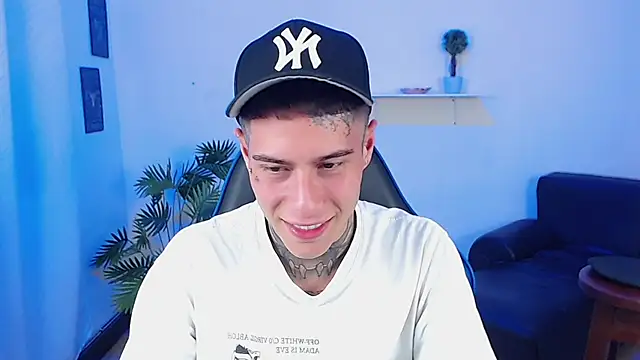 Snapshot of setthomas chatting on February 3, 2026, 9:53 pm setthomas online show from February 3, 2026, 9:53 pm