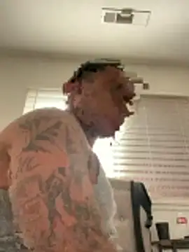 pnwzo online show from October 29, 2025, 11:14 pm