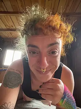 Snapshot of etherconh chatting on December 1, 2025, 2:51 pm etherconh online show from December 1, 2025, 2:51 pm