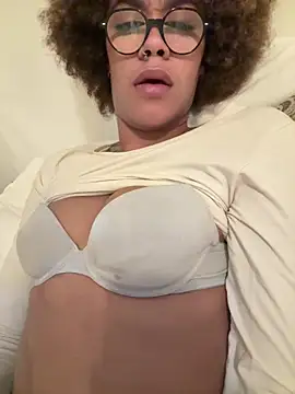 sexentrevoisin online show from February 10, 2026, 1:48 am